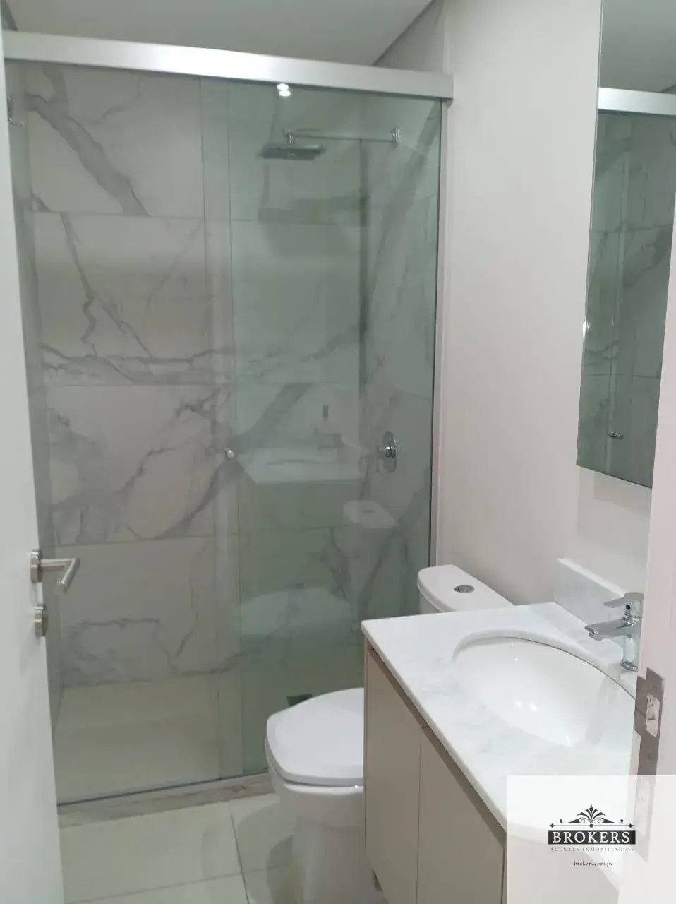 Departamento de 2 dormitorios en Venta en Ycuá Satí, Asunción - Image 19