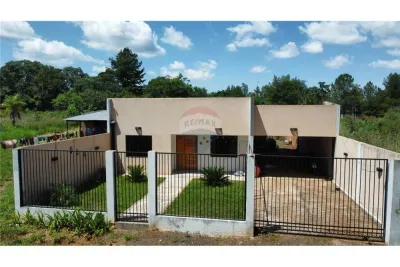 Casa de 2 dormitorios en Venta en Santa María Santillán, Cambyretá