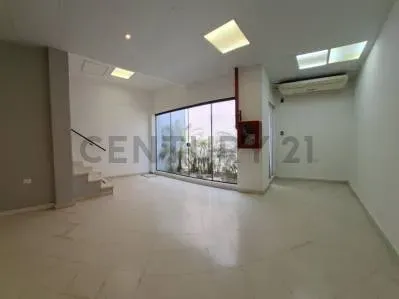 Espaço Comercial de 525m² à Venda em Villa Morra, Assunção