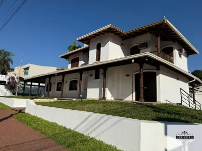 Oficina de 700m² en Alquiler en Santo Domingo, Asunción
