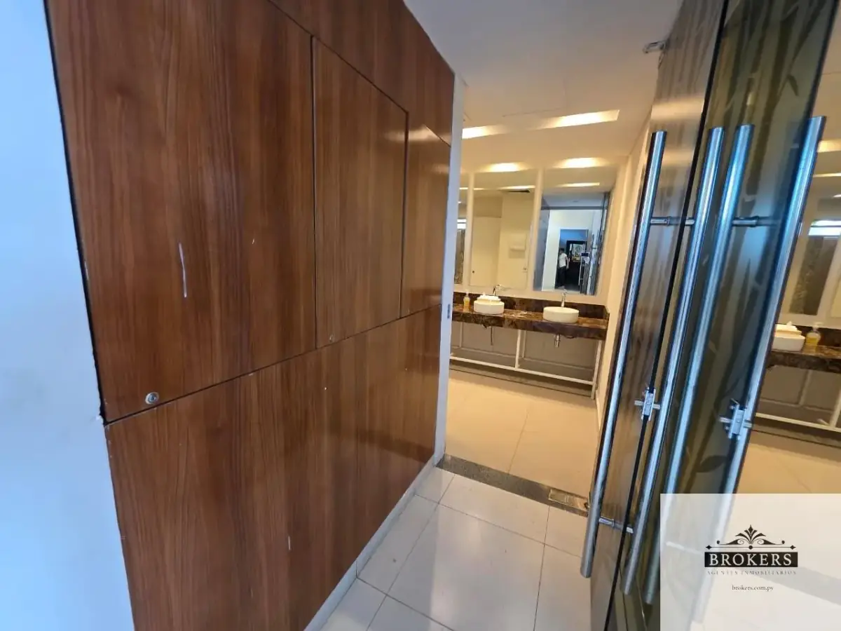 Local Comercial de 420m² en Alquiler en Ycuá Satí, Asunción - Image 12