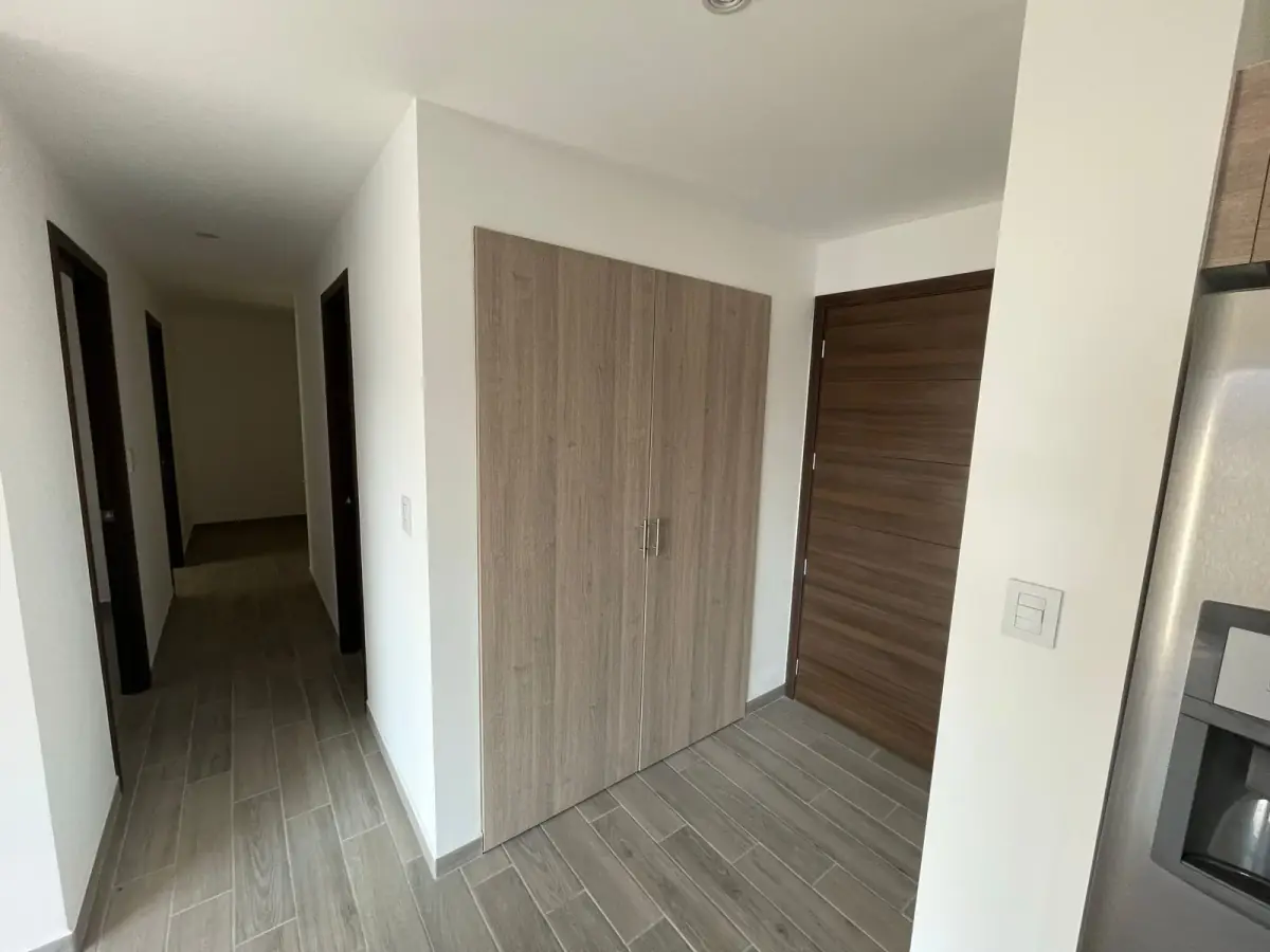 Apartamento de 3 quartos, 100m², para Aluguel na Zona 10, Cidade da Guatemala - Image 11