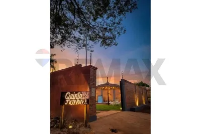 Casa de 2 dormitorios en Venta en Areguá