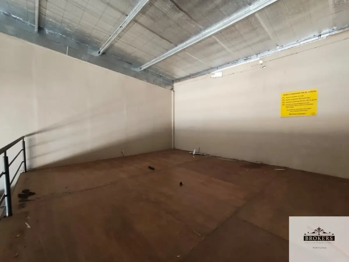 Commercial Space of 90m² for Rent in San Lorenzo - Image 5