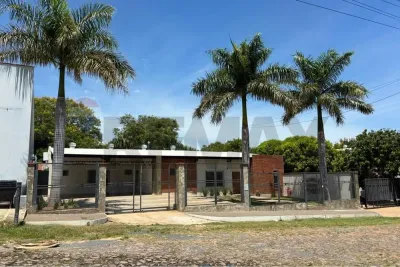 Casa de 2 dormitorios en Alquiler en Las Mercedes, Asunción