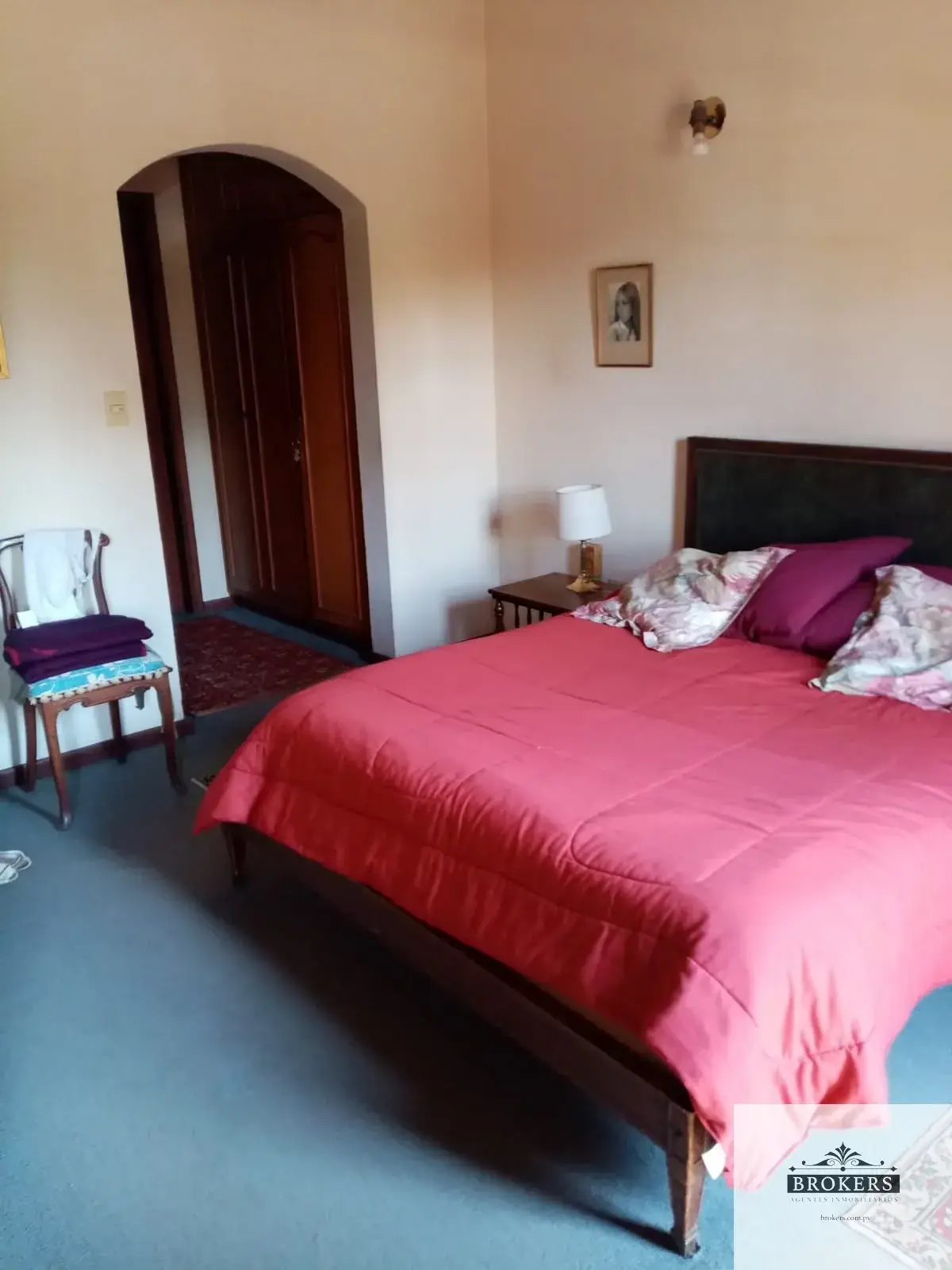 Casa de 4 dormitorios en Venta en Madame Lynch, Asunción - Image 9
