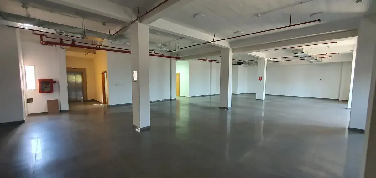 Retail Space of 3,080m² for Sale in Jara, Asunción - Image 12