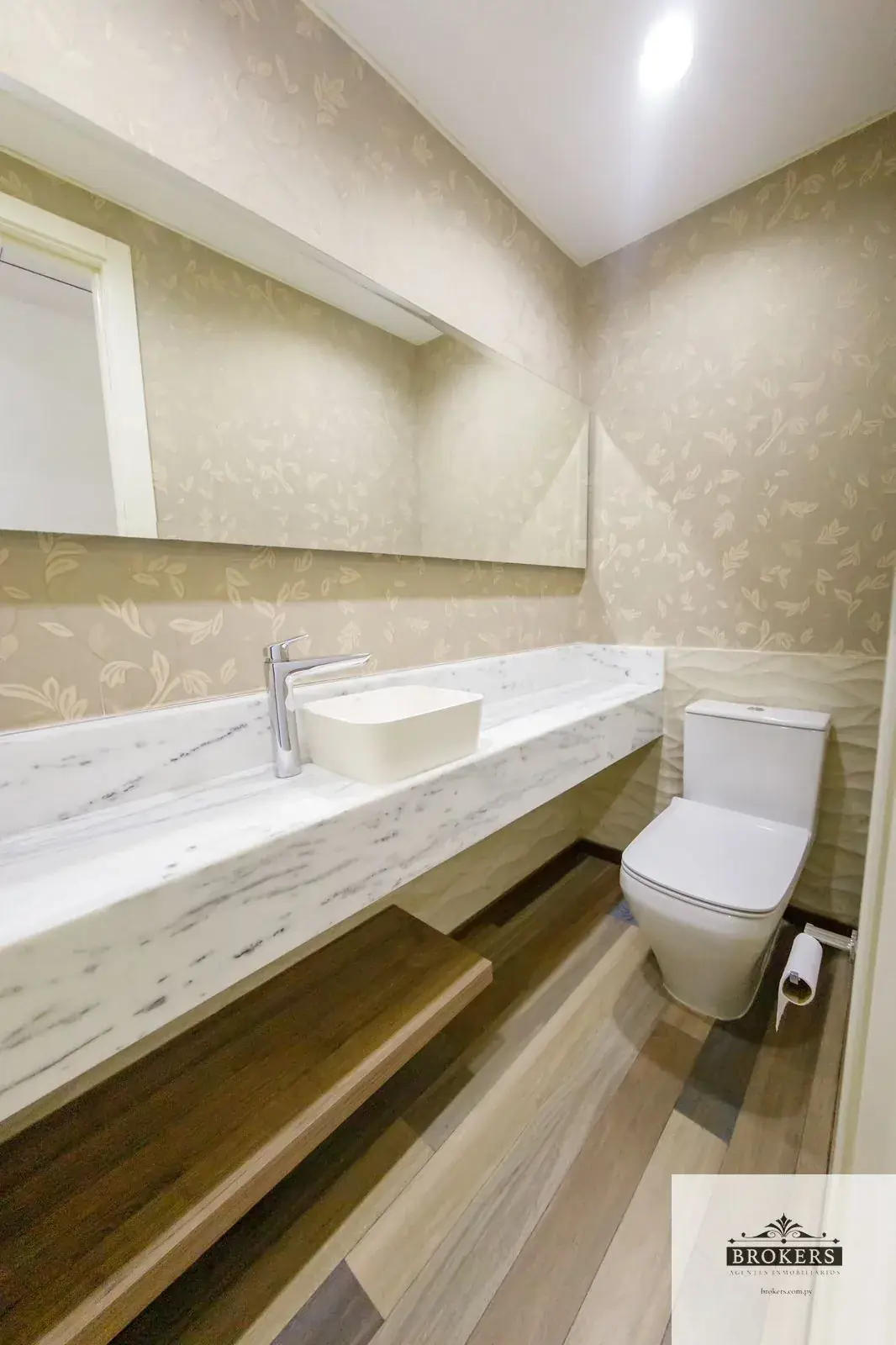 4-Bedroom Apartment for Sale in Ycuá Satí, Asunción - Image 8