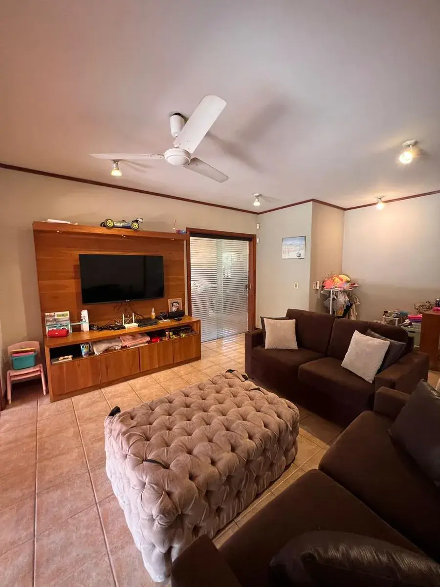 Casa de 4 dormitorios en Venta en Mburucuyá, Asunción - Image 18