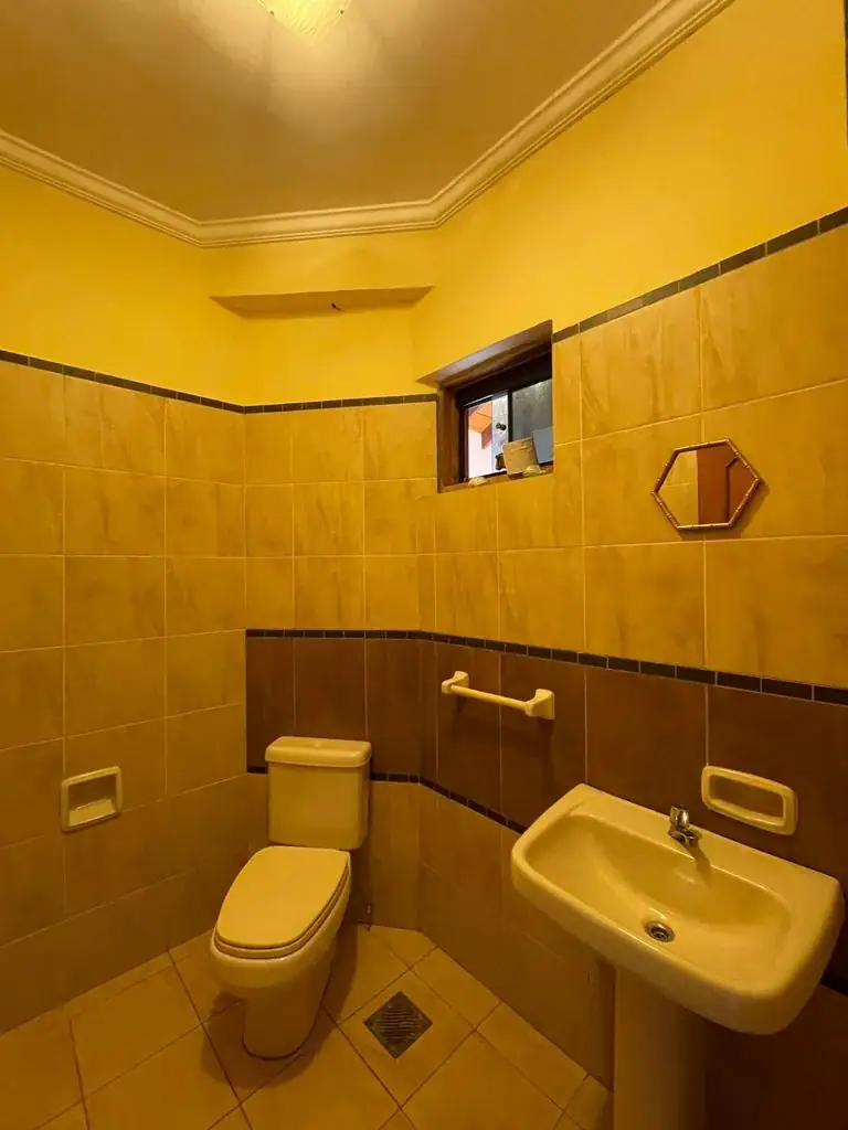 Oferta de residencia con 700m2 de terreno en fdo de la mora - z/ sur - Image 15