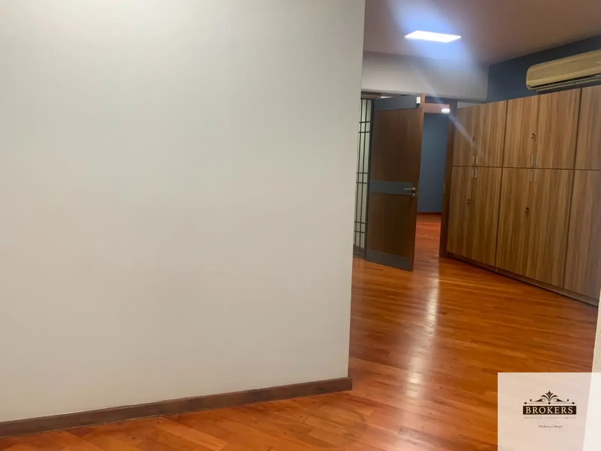 Espaço Comercial de 220m² para Aluguel em Mariscal Estigarribia, Assunção - Image 7