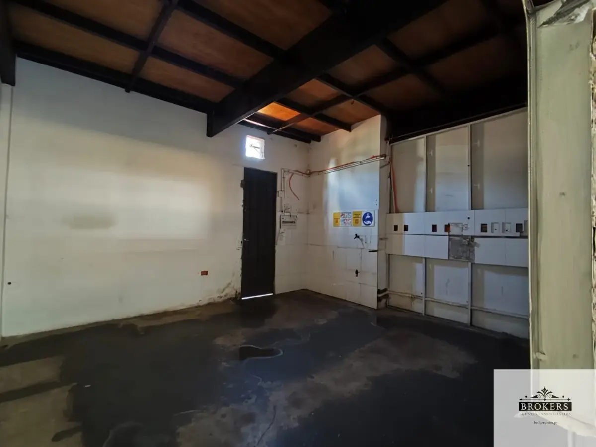 Commercial Space of 90m² for Rent in San Lorenzo - Image 6