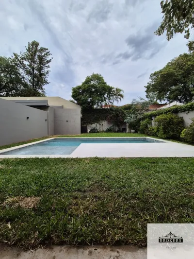 Casa de 3 dormitorios en Alquiler en Manorá, Asunción