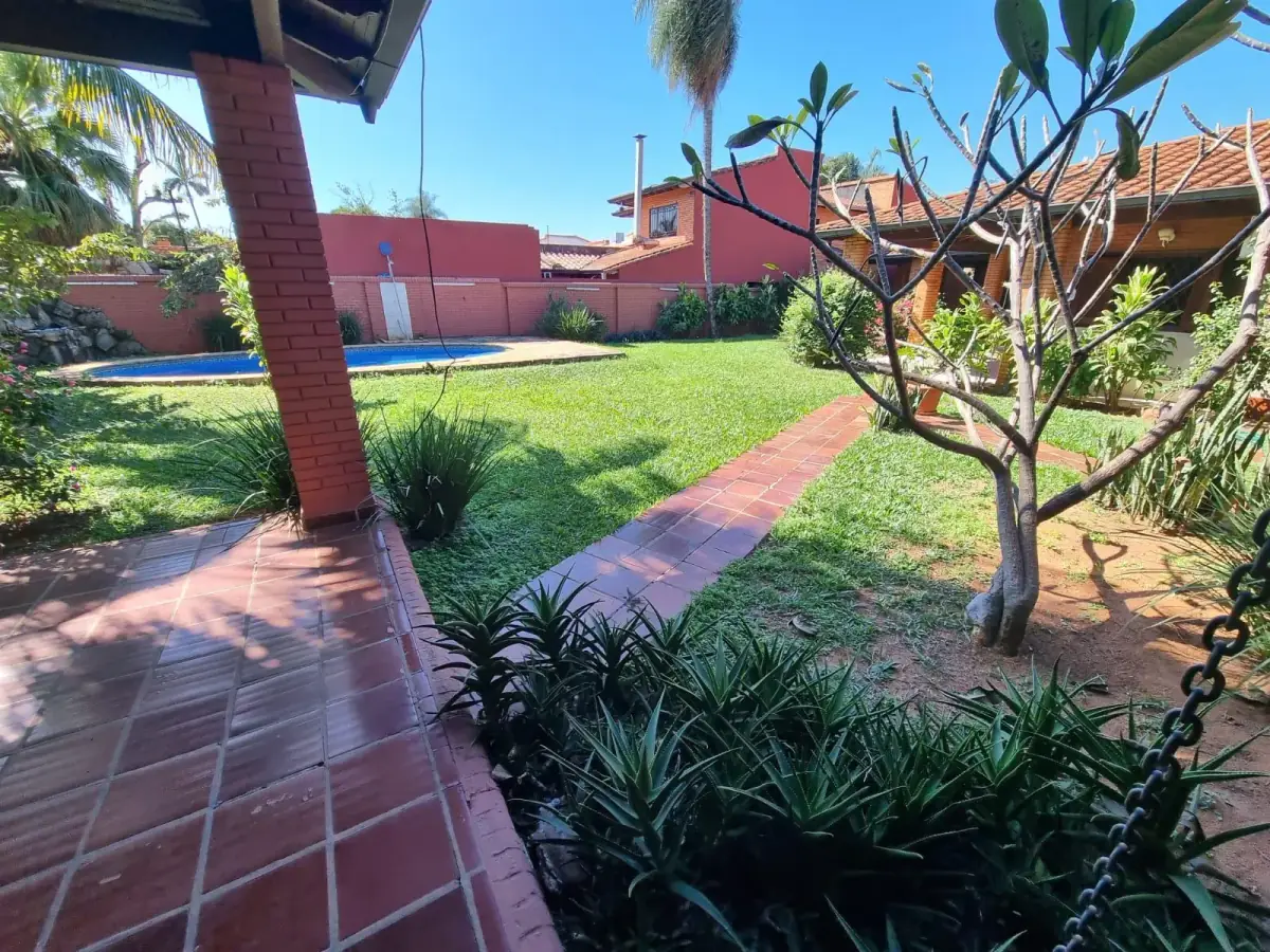Casa de 3 dormitorios en Venta en Madame Lynch, Asunción - Image 10