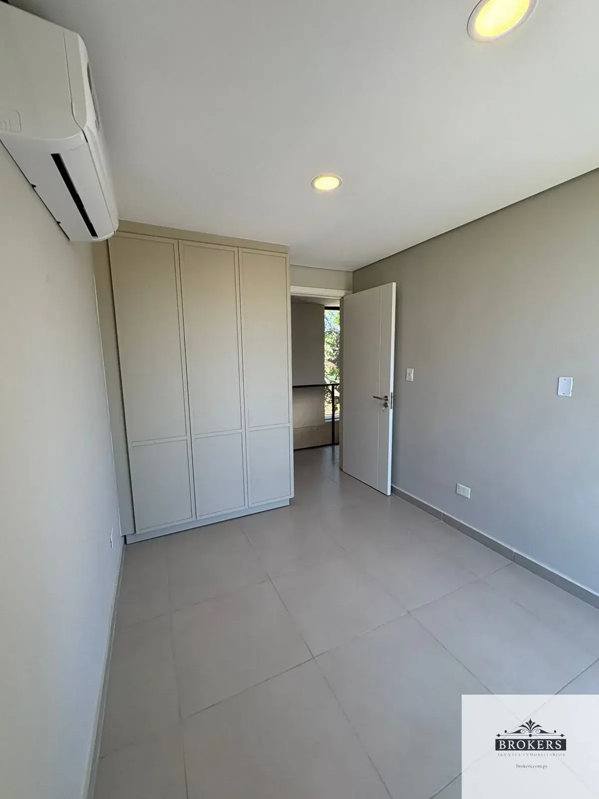Casa de 3 quartos à Venda em Primer Barrio, Luque - Image 14