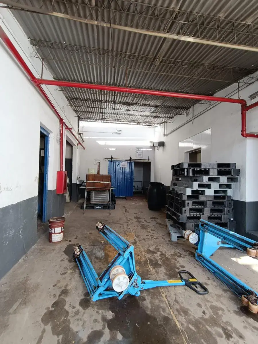 Local Comercial de 1,000m² en Venta en Virgen de Fátima, Asunción - Image 11