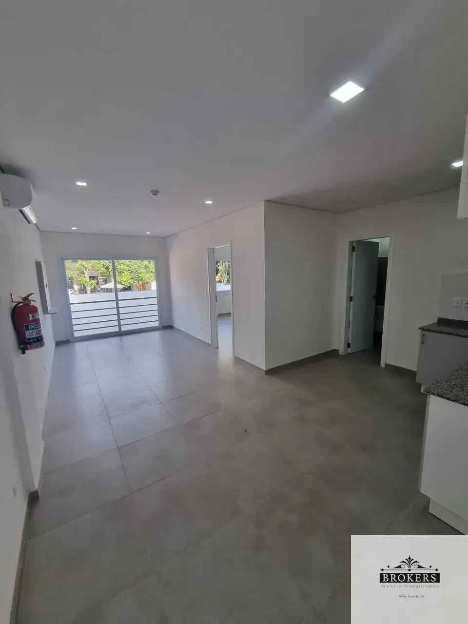 1-Bedroom Apartment for Rent in Luis Alberto de Herrera, Asunción - Image 2