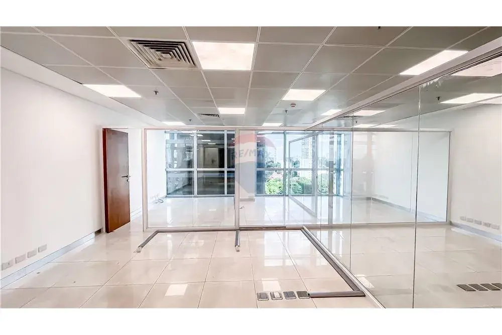 Espaço Comercial de 80m² à Venda em Las Lomas (Carmelitas), Assunção - Image 15