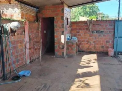 3-Bedroom House for Sale in Luque