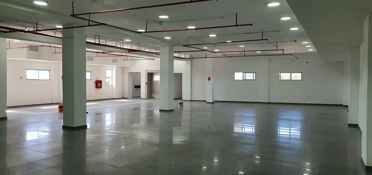 Retail Space of 3,080m² for Sale in Jara, Asunción - Image 20