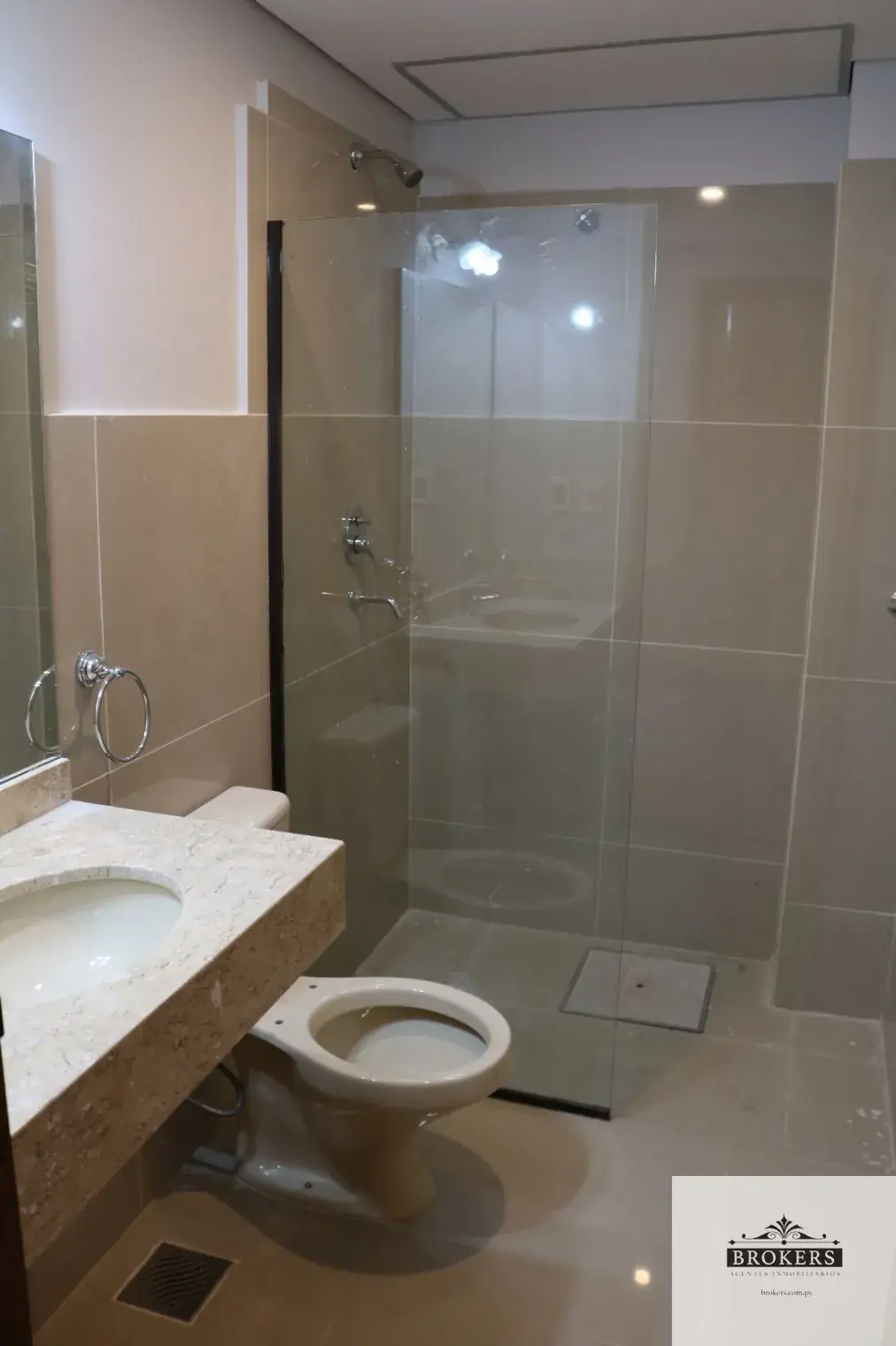 Departamento de 1 dormitorio en Alquiler en Ycuá Satí, Asunción - Image 5