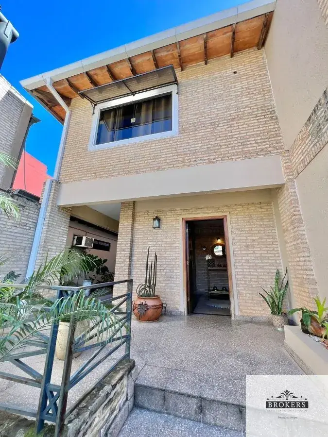Office of 300m² for Sale in Vista Alegre, Lambaré - Image 2