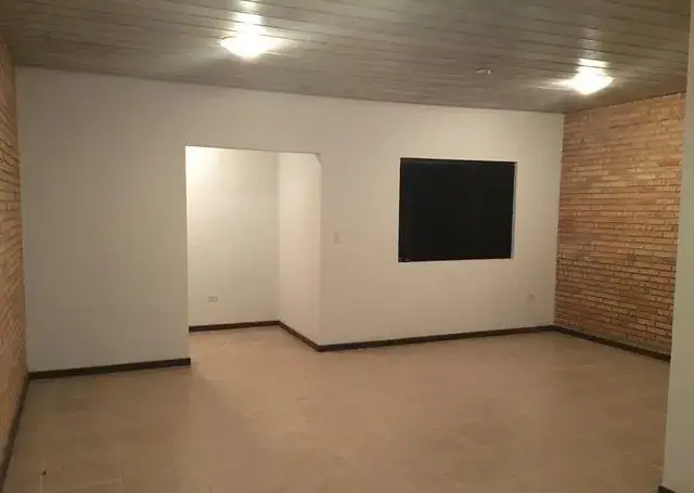 Casa de 3 dormitorios en Venta en Santa María, Fernando de la Mora - Image 6