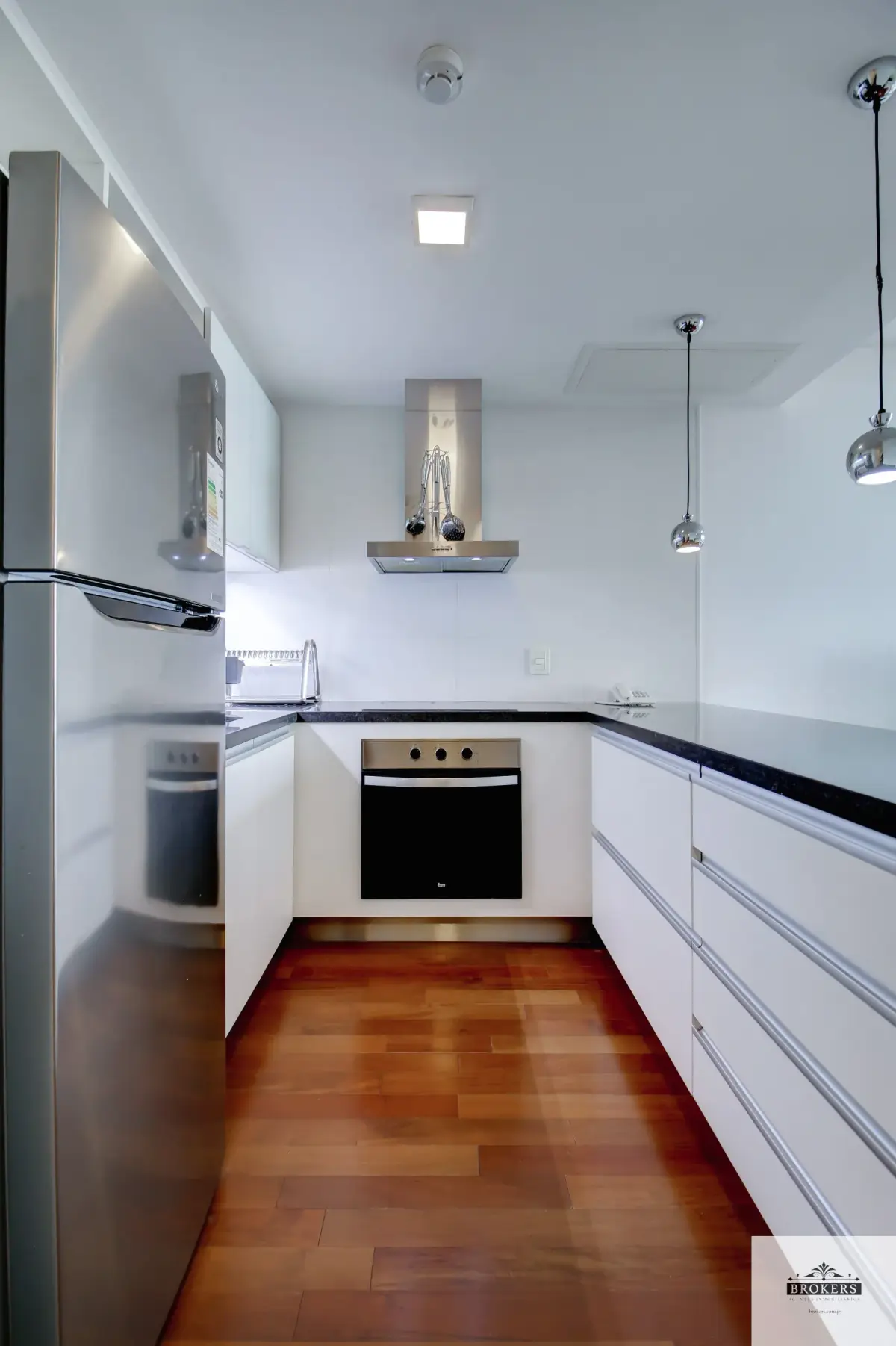 Departamento de 2 dormitorios en Alquiler en Ycuá Satí, Asunción - Image 8
