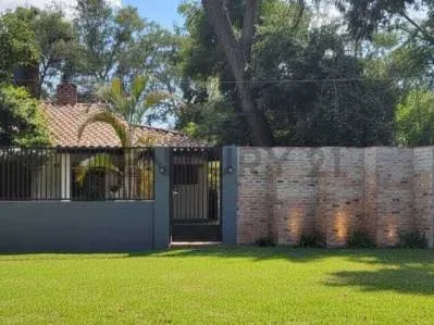 Casa de 3 dormitorios en Venta en San Bernardino