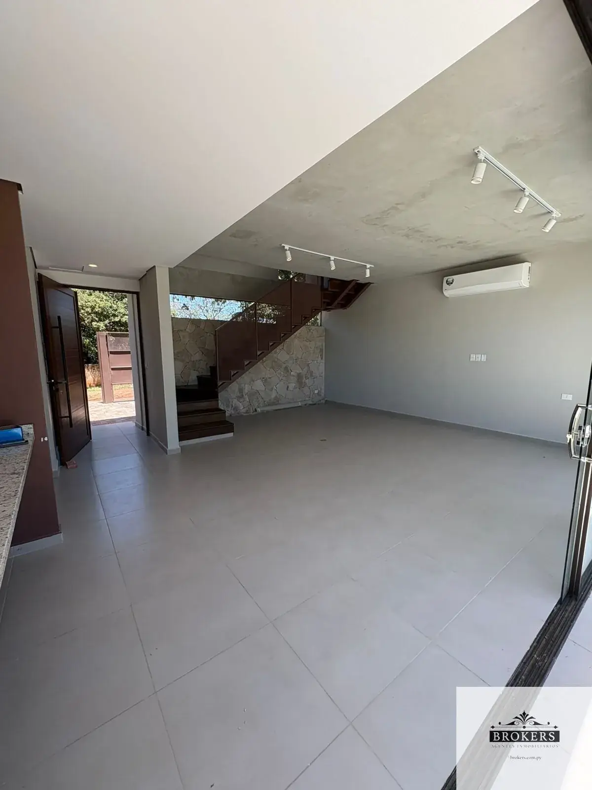 Casa de 3 quartos à Venda em Primer Barrio, Luque - Image 4