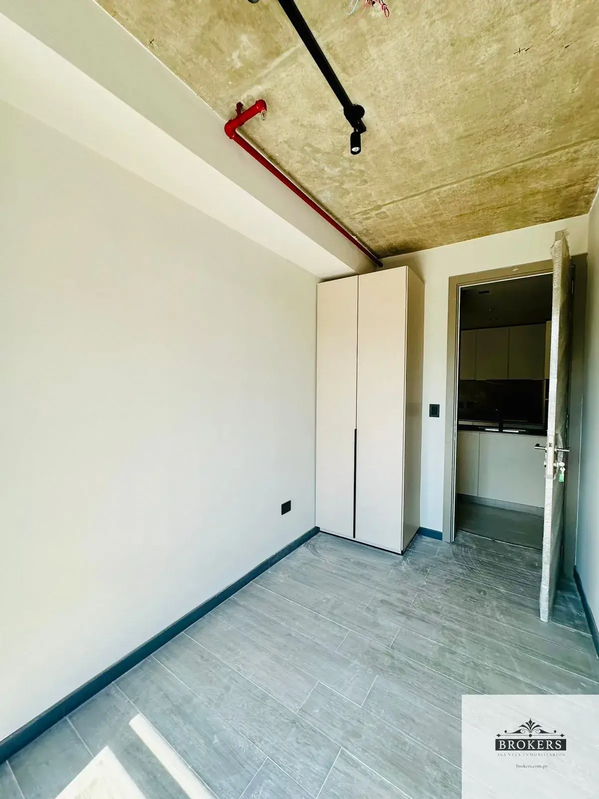 3-Bedroom Apartment for Sale in Herrera, Asunción - Image 5