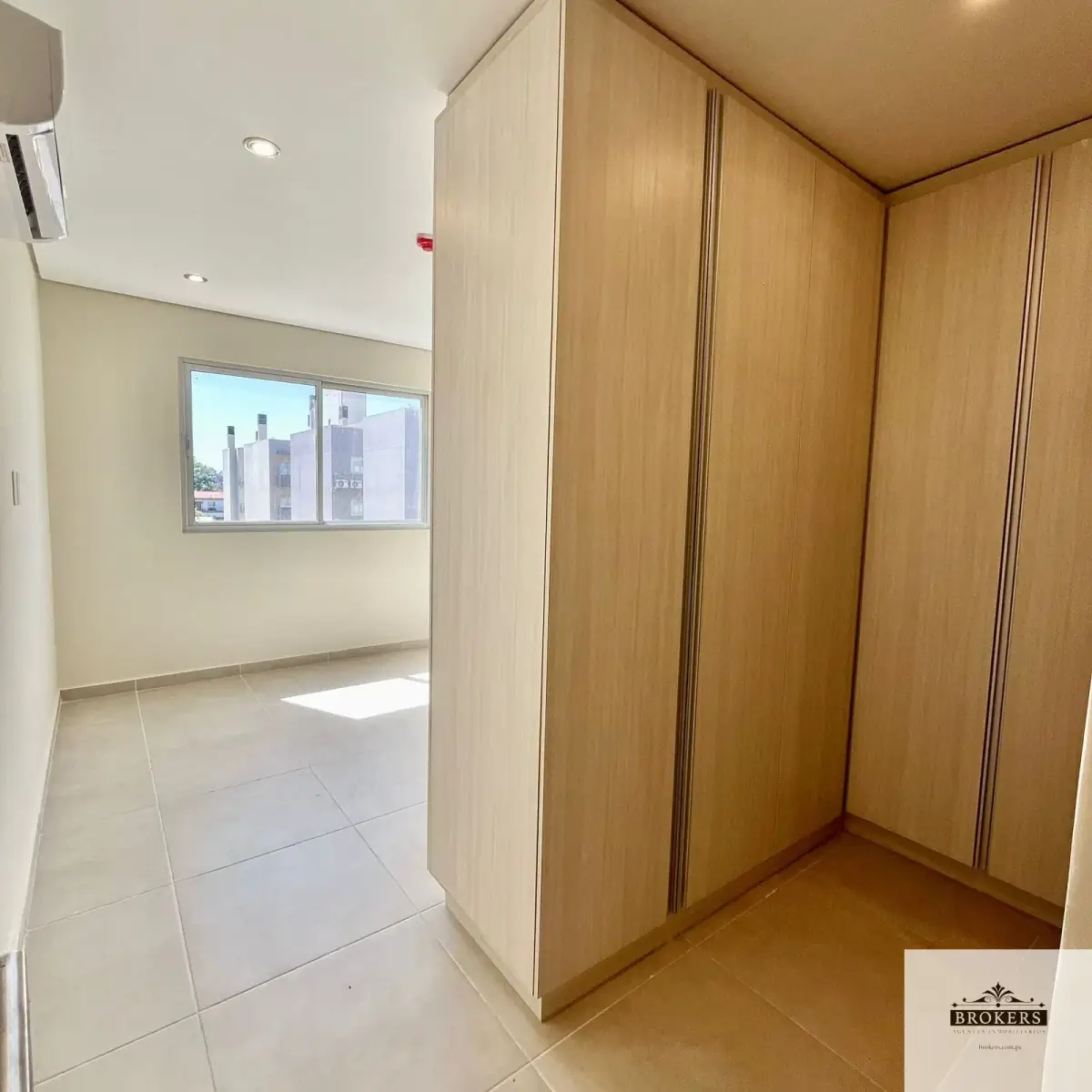Departamento de 3 dormitorios en Venta en Jara, Asunción - Image 4