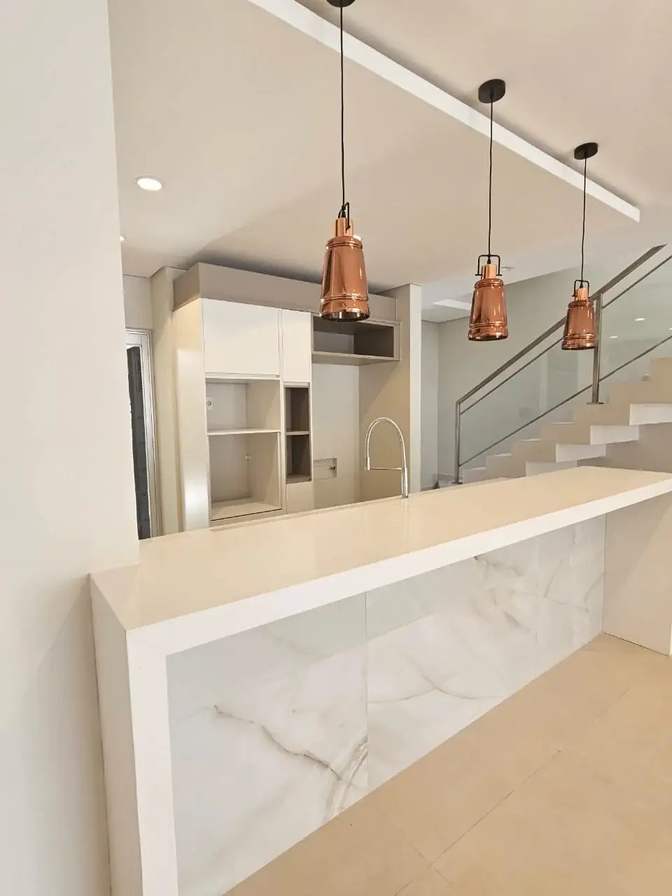 EN VENTA - Duplex con 3 dormitirios en suite . Barrio Ycua Sati - Image 13