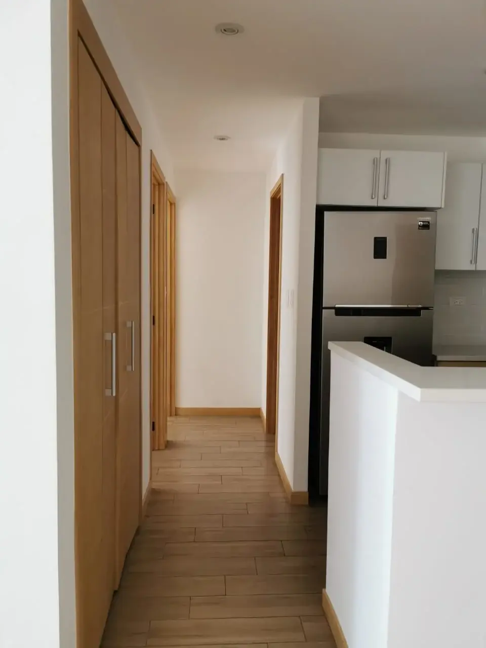 Apartamento de 2 quartos, 65m², para Aluguel na Zona 10, Cidade da Guatemala - Image 3