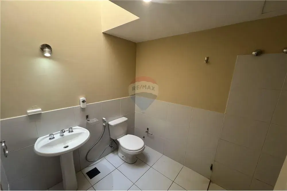 Departamento de 3 dormitorios en Venta en Cuarto Barrio, Luque - Image 15