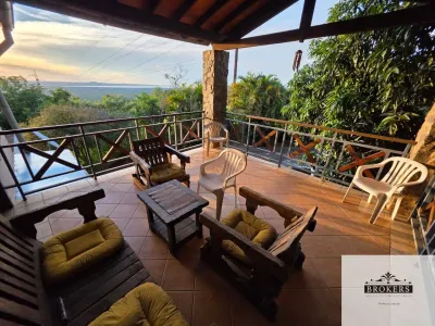 4-Bedroom House for Rent in Ypacaraí