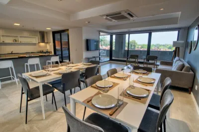 2-Bedroom Apartment for Rent in Madame Lynch, Asunción