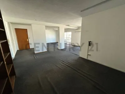 Local Comercial de 66m² en Alquiler en Ciudad Vieja, Montevideo