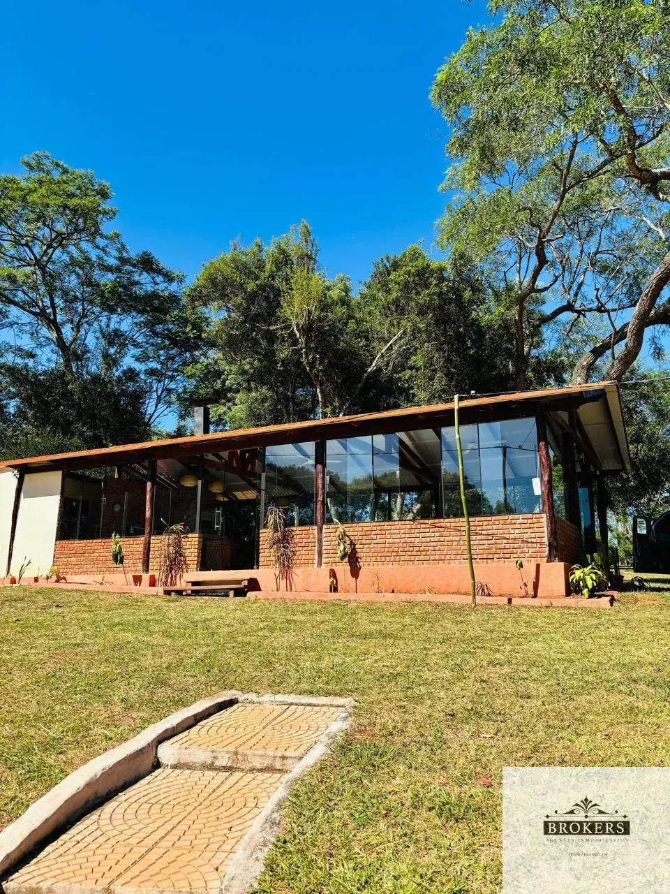 Terreno de 135,000m² en Venta en Piribebuy - Image 3