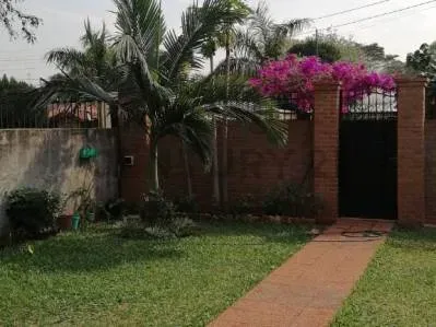Casa de 2 dormitorios en Venta en San Lorenzo