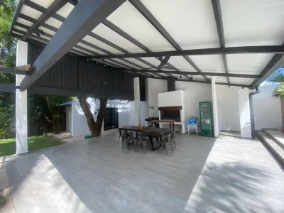 Casa de 3 dormitorios en Venta en San Bernardino