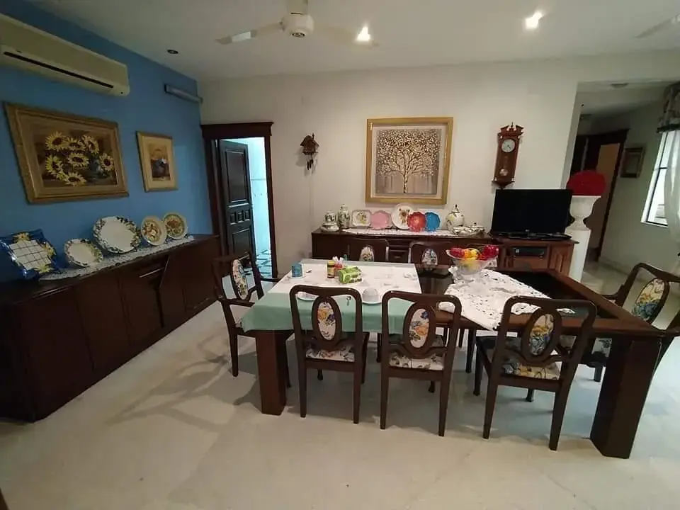 Casa de 4 dormitorios en Venta en Santísima Trinidad, Asunción - Image 4