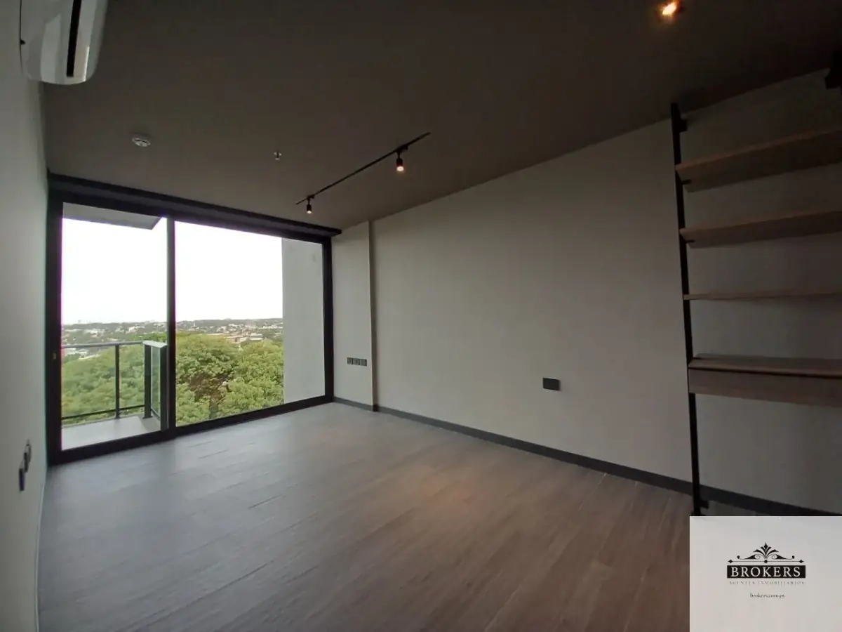 4-Bedroom Apartment for Sale in Herrera, Asunción - Image 12