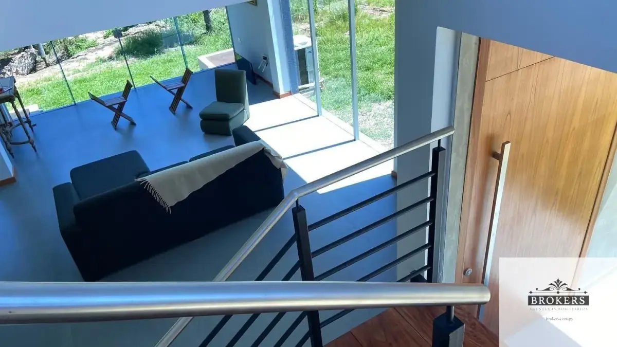 3-Bedroom House for Sale in Cristóbal Colón, San Bernardino - Image 10