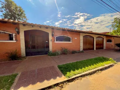 4-Bedroom House for Sale in Ytay, Asunción