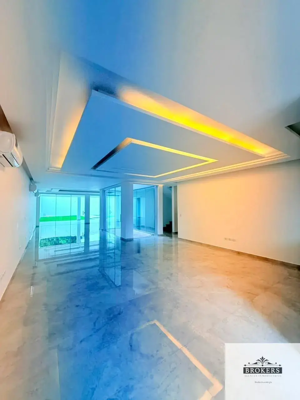 5-Bedroom House for Sale in Herrera, Asunción - Image 8