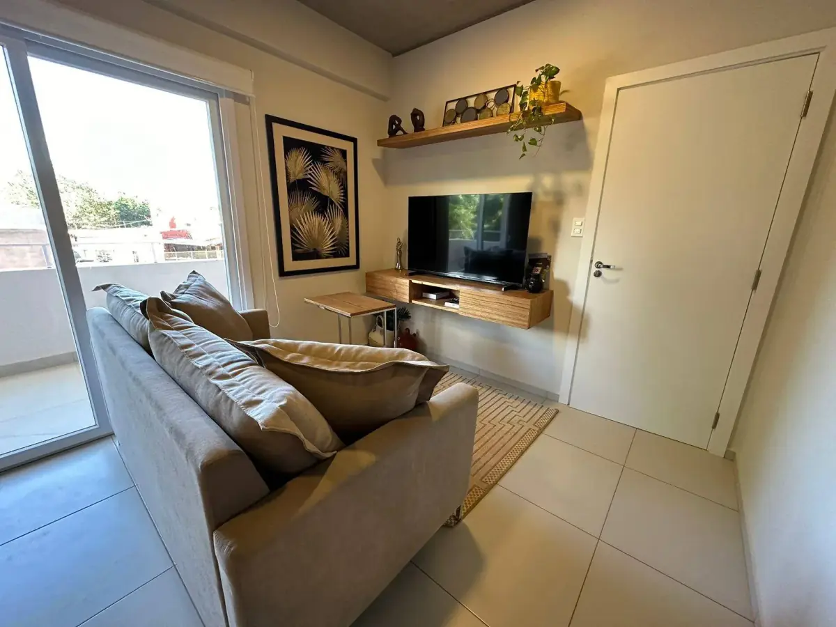 Departamento de 2 dormitorios en Alquiler en Primer Barrio, Luque - Image 4