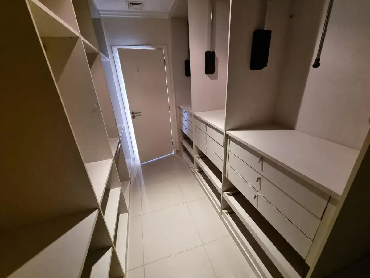 4-Bedroom Apartment for Sale in Carmelitas, Asunción - Image 9