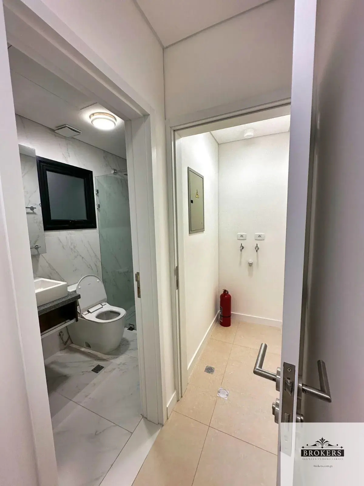 1-Bedroom Apartment for Rent in San Jorge, Asunción - Image 7