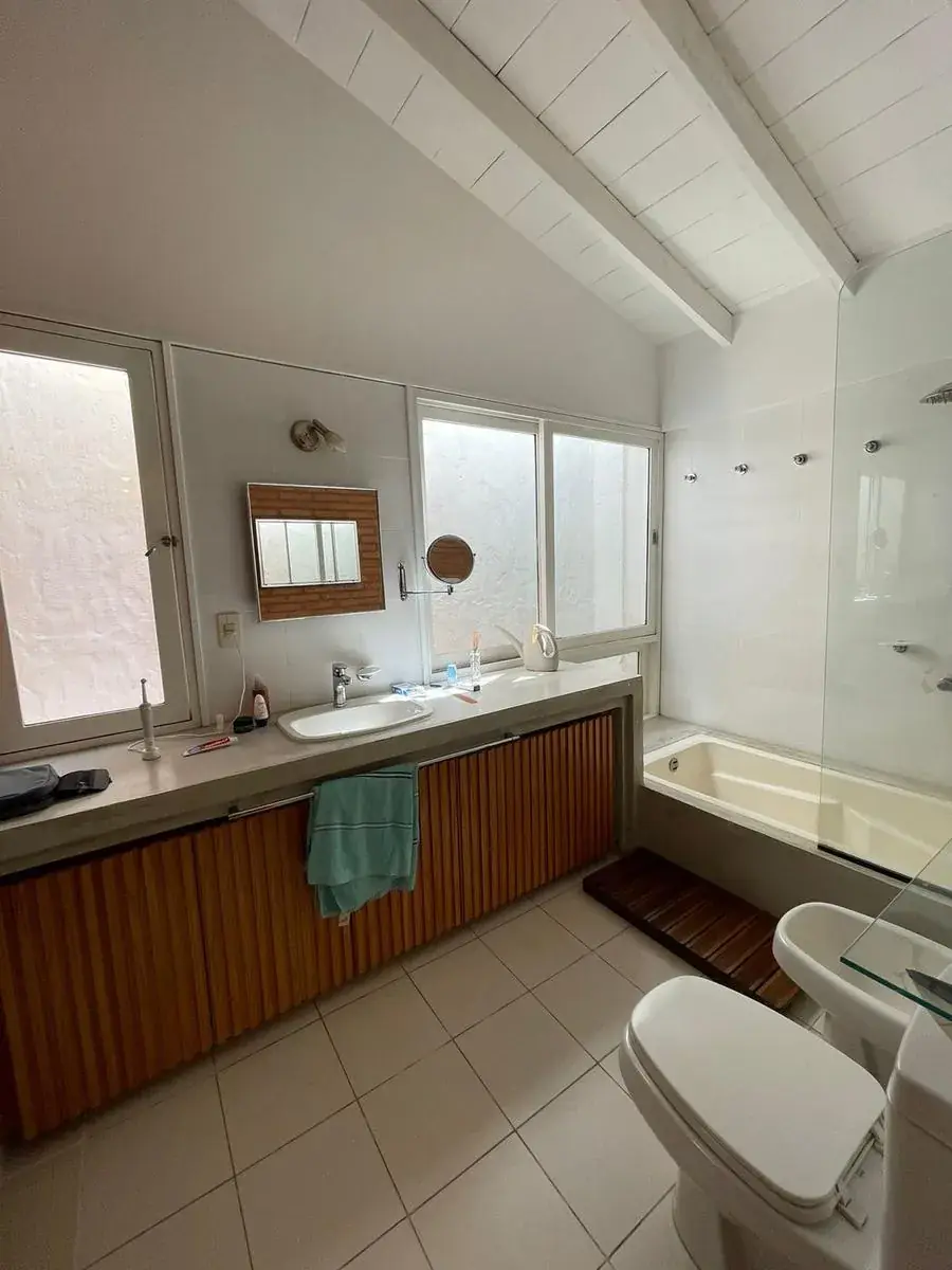 Casa de 3 quartos à Venda em Madame Lynch, Assunção